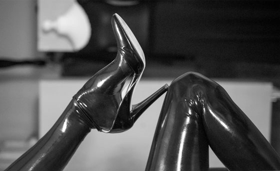 Латексные чулки