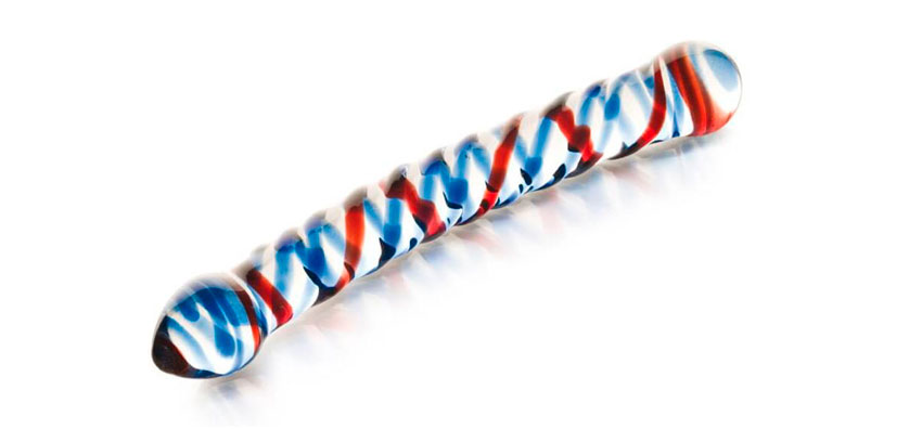 Жесткий дилдо