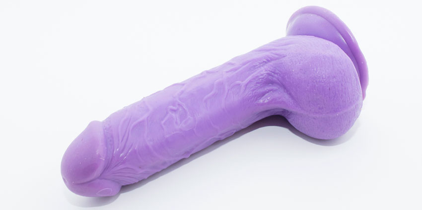 Как пользоваться фаллоимитатором начинающему